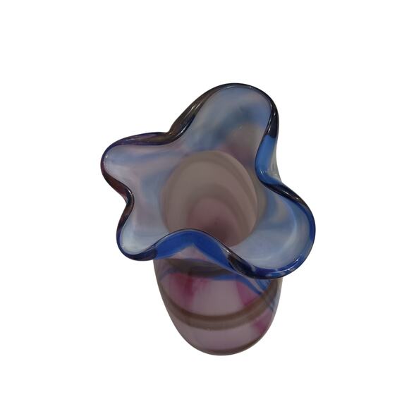 Murano Vase Pink, blue with Gold fleck swirls. - Picture 4 of 6